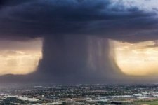 Mushroom shaped cloud - small image.jpg