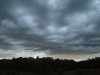 weird clouds tonight.JPG