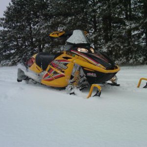 2005 Ski Doo Renegade 600ho SDI, first ride on the new to me sled.  12-24-09 North Branch, MN