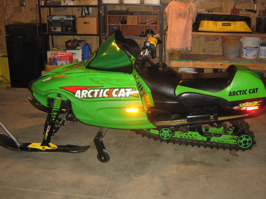2002 Arctic Cat ZR 600 EFI 001