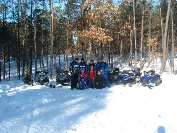 best freinds in the snow