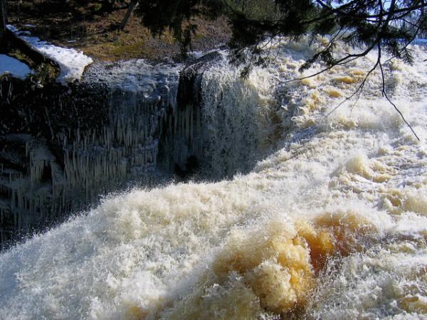 Rainbow Falls