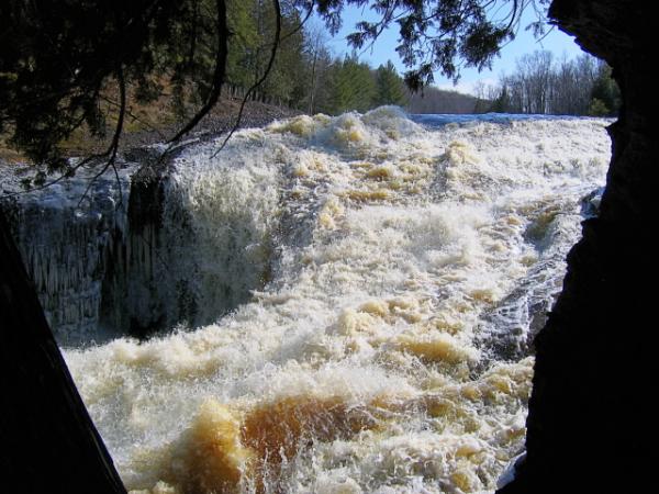 Rainbow Falls