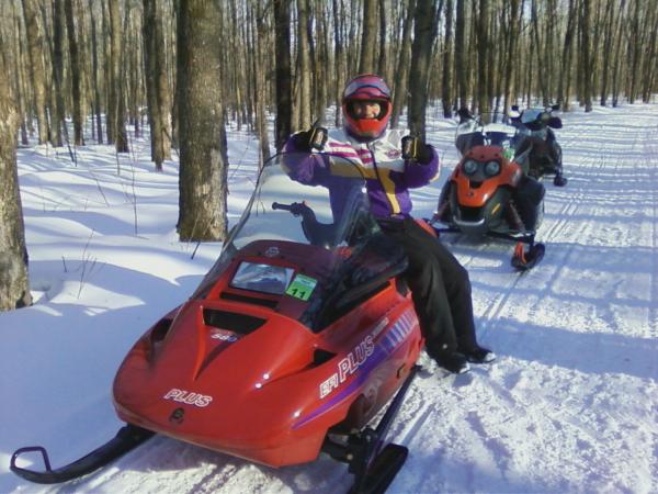 snowmobiling march 2011 6